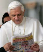   revue jsuite  lue et approuve par le Vatican